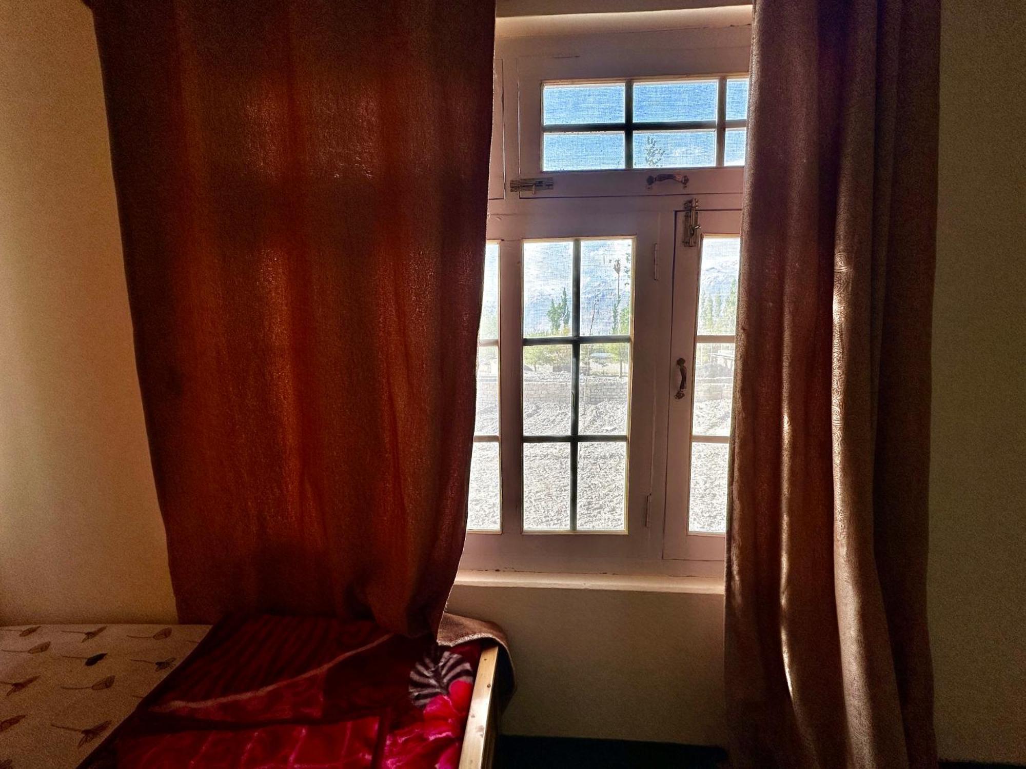 Indus Cabana Lodge Skardu Bagian luar foto